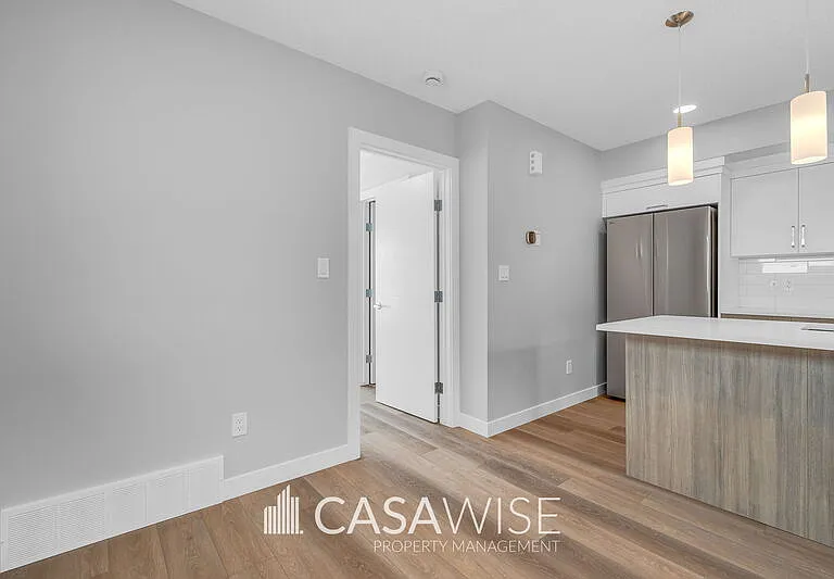 1057G Berg Pl — Photo 8