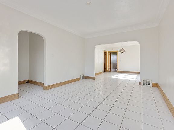 4th image of 1535 S 59th Ct
