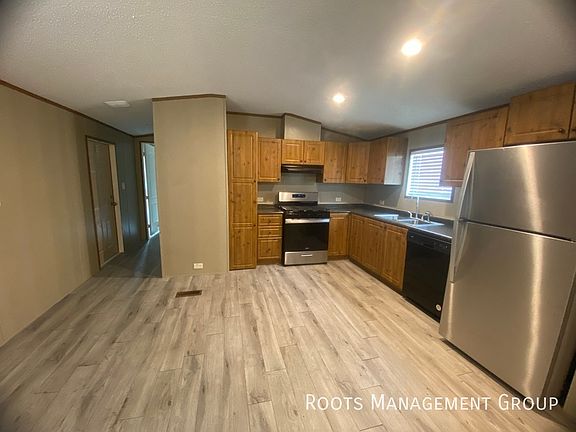 2nd image of 188 New Moon Ln #188