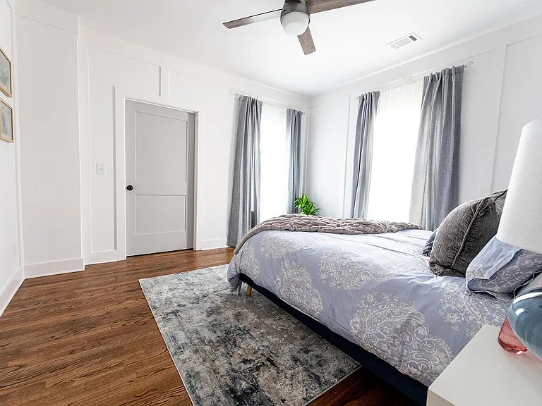 861 E Lake Dr — Photo 7