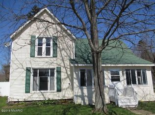 205 E Van Buren St, Gobles, MI 49055
