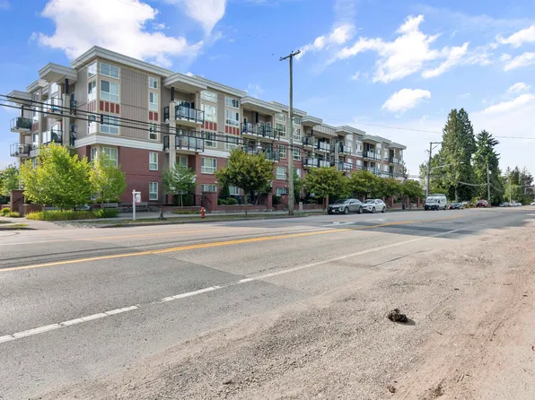 10688 140th St #409, Surrey, BC V3T 0M6