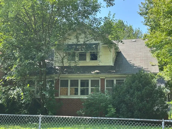 8500 S Escanaba Ave, Chicago, IL 60617