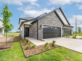 2909 SW Hampshire Ave, Bentonville, AR 72713