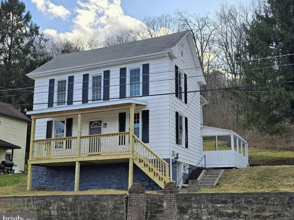 314 N Main St, Yeagertown, PA 17099