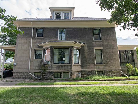 3rd image of 119 S Sheridan St