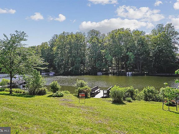 4th image of 15348 Edgehill Dr