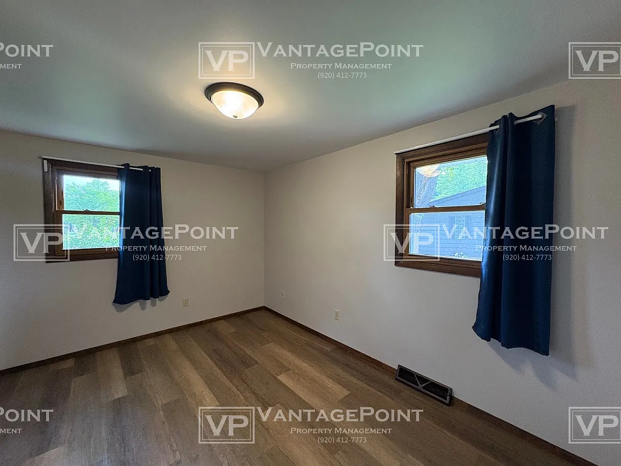 1217 Driftwood Drive - 1 — Photo 4