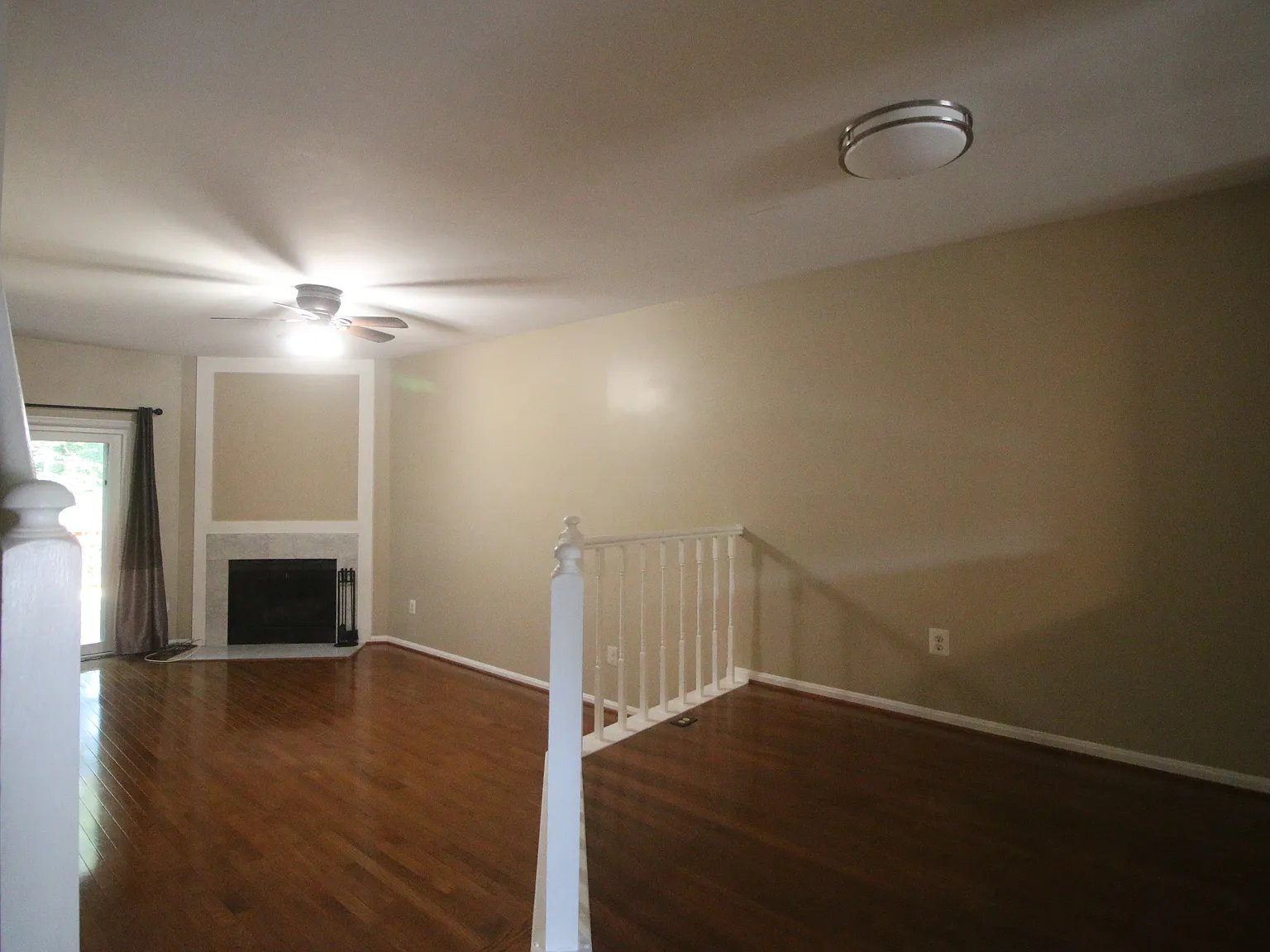 3 bed, 3.5 bath, 1360 sqft, $2,800 — Photo 3