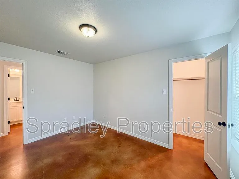206 Juniper Dr #B — Photo 10