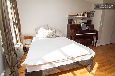 Rented by R New York