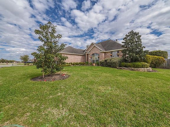2nd image of 9602 Crestwood Dr