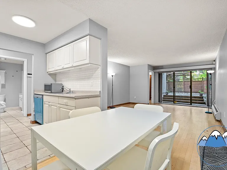 1945 Woodway Pl #102 — Photo 7