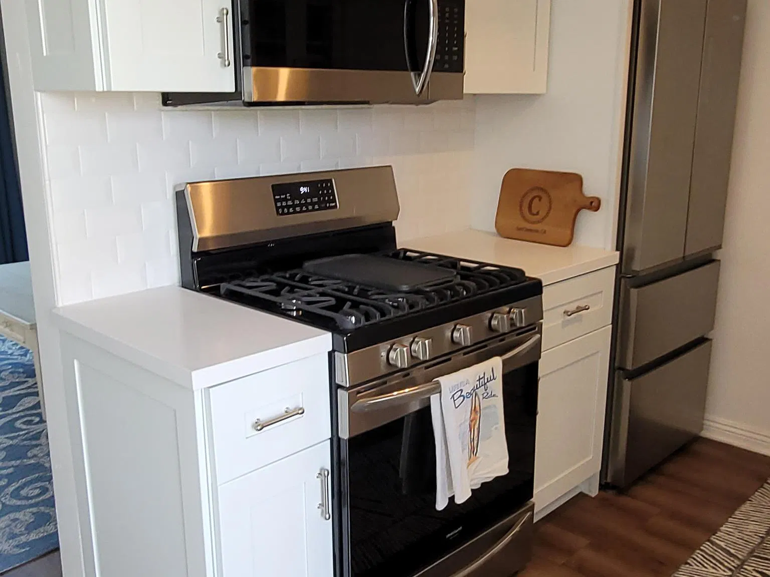 2 bed, 900 sqft, $4,000 — Photo 4