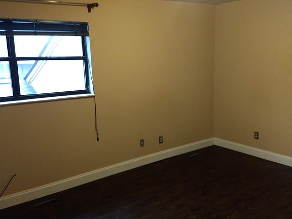 3rd image of 8703 Olde Colony Trl APT 34