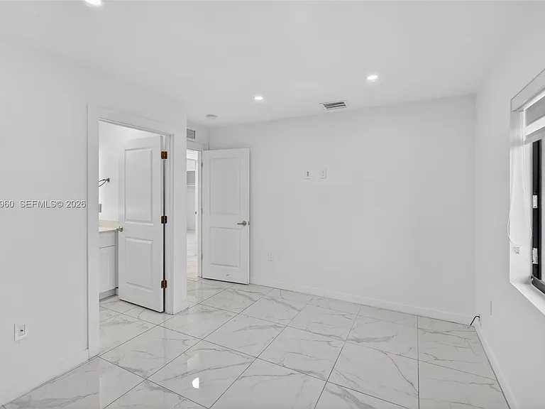 2492 SW 44th St #2492 — Photo 23