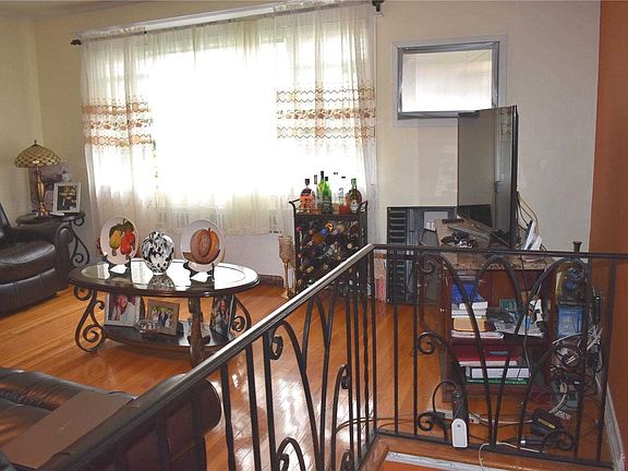 5th image of 19601 Pompeii Ave #2C