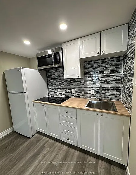 1 Esplanade Rd — Photo 11