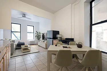 Rented by R New York