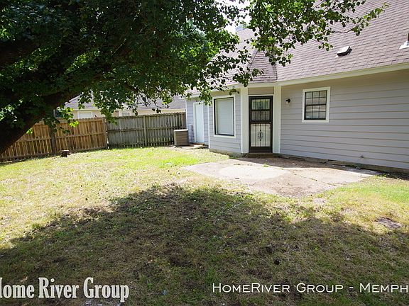 3rd image of 5822 Newberry Ln N