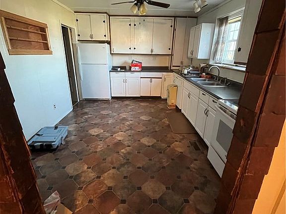 5th image of 4472 Caratoke Hwy