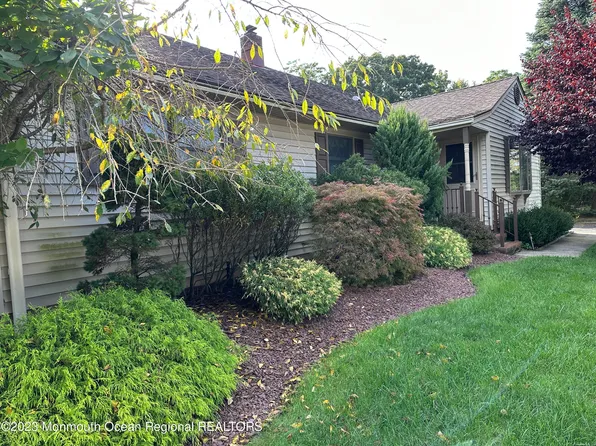 110 Van Brackle Road, Aberdeen, NJ 07747