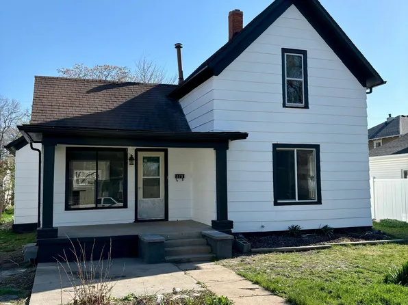 215 W 5th St, Hastings, NE 68901