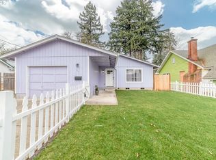 749 N 10th St, Cottage Grove, OR 97424