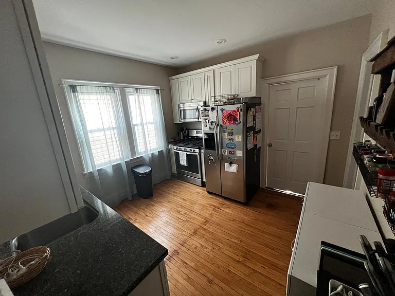 372 Baynes St #UPPER — Photo 10