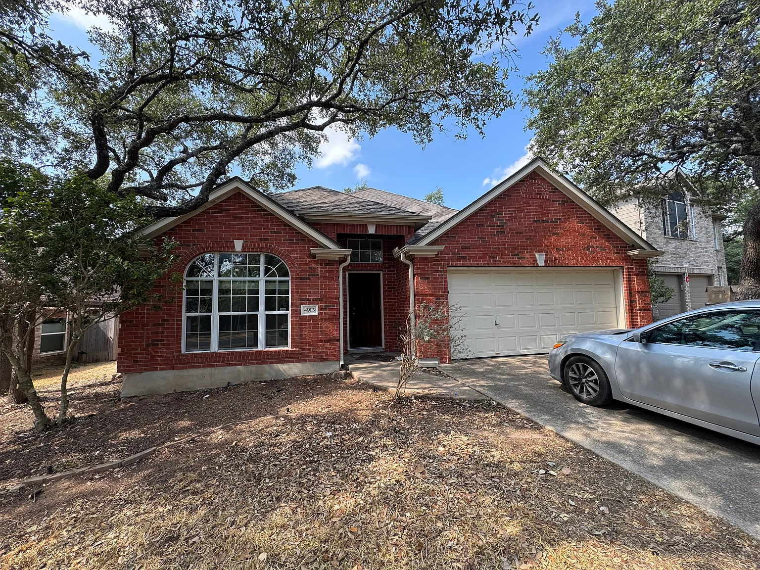 3 bed, 1851 sqft, $3,200 — Photo 1