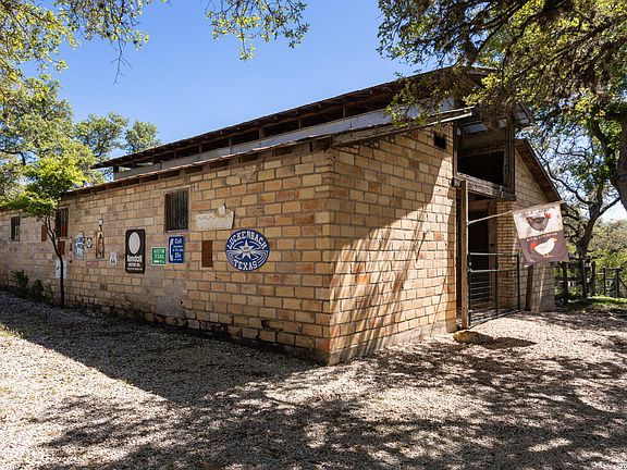 5th image of 132 Ridge