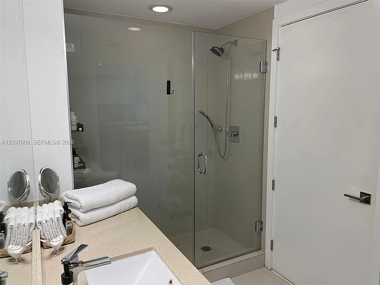 5300 Paseo Blvd #1007 — Photo 11