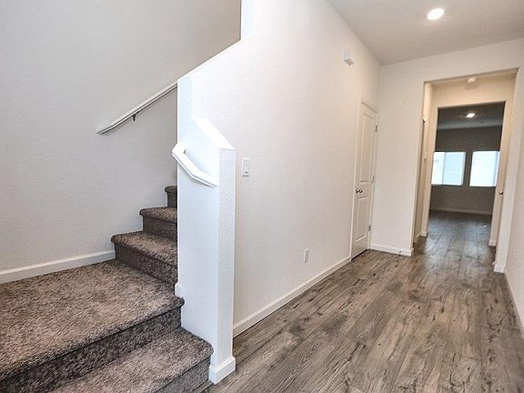 5th image of 2857 Oaksey Way