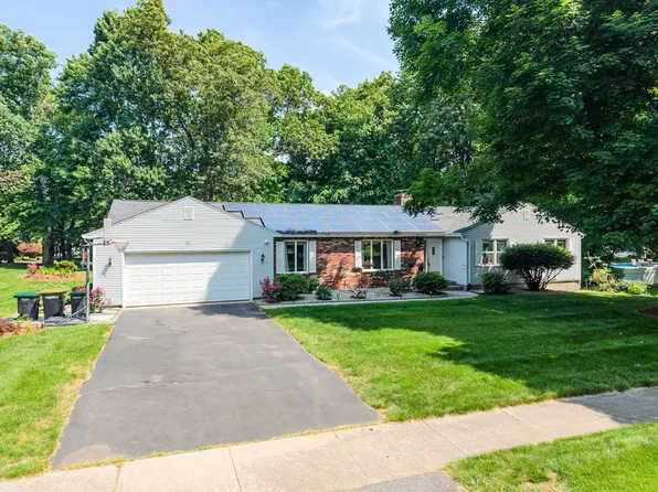 52 Wellesley Dr, Longmeadow, MA 01106