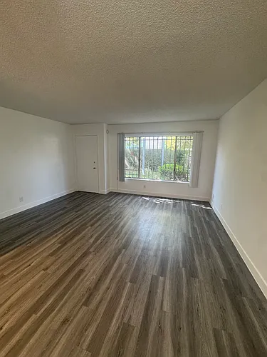 450 S Venice Blvd #1 Photo 1 450 S Venice Blvd #1 Photo 1