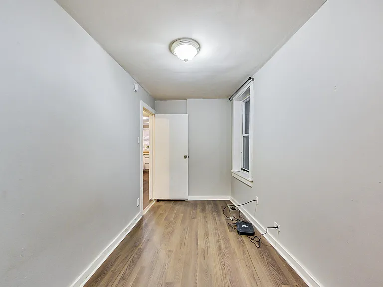 3554 N Wilton Ave #1 — Photo 18