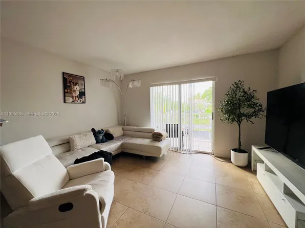 8200 SW 210th St, Cutler Bay, FL