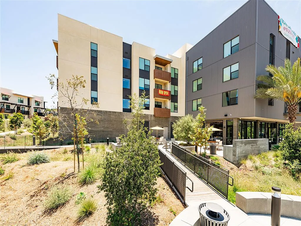 Photo 2 of 28 - Union Apartments - Chula Vista, CA Building Photo - Union Apartments