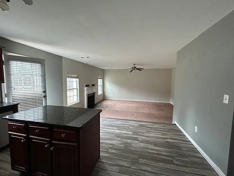 1040 Baltic Way — Photo 10