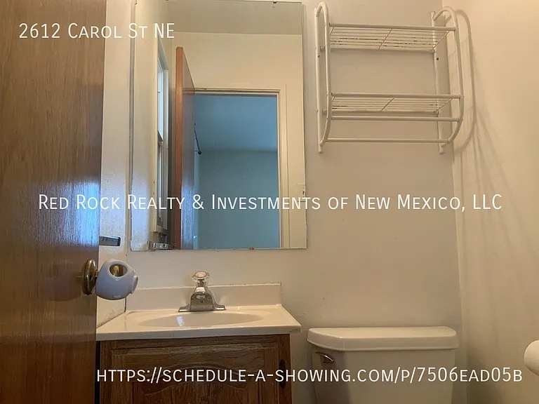 2612 Carol St NE — Photo 16