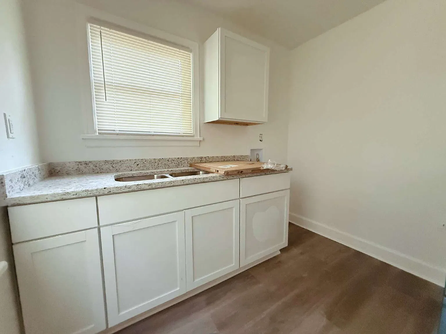 2 bed, 1.0 bath, $1,500 — Photo 4