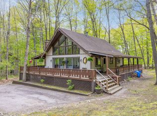 8938 Old Hickory Ln, Stanwood, MI 49346