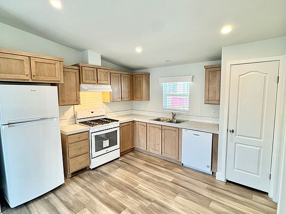 4th image of 1134 Villa Calimesa Ln #188