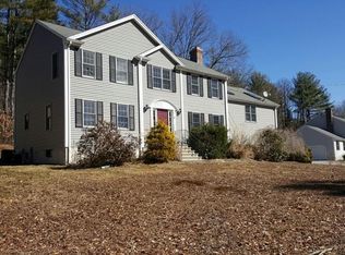 86 Milford St, Upton, MA 01568