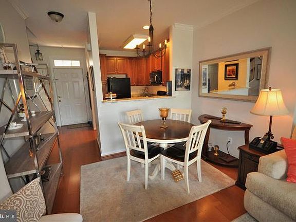 4th image of 43890 Hickory Corner Ter Unit 107