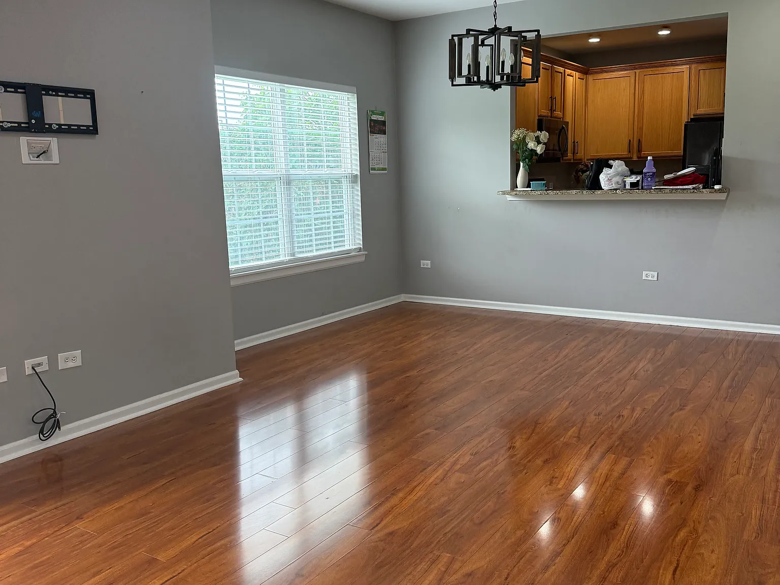 2 bed, 1245 sqft, $2,100 — Photo 2