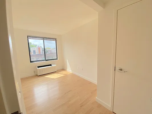 Rented by Nooklyn NYC LLC | media 48
