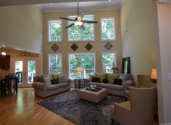 5th image of 7280 Aldwych Ln