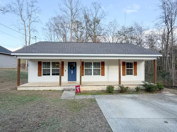 207 Lakewood Dr, Troy, AL 36079