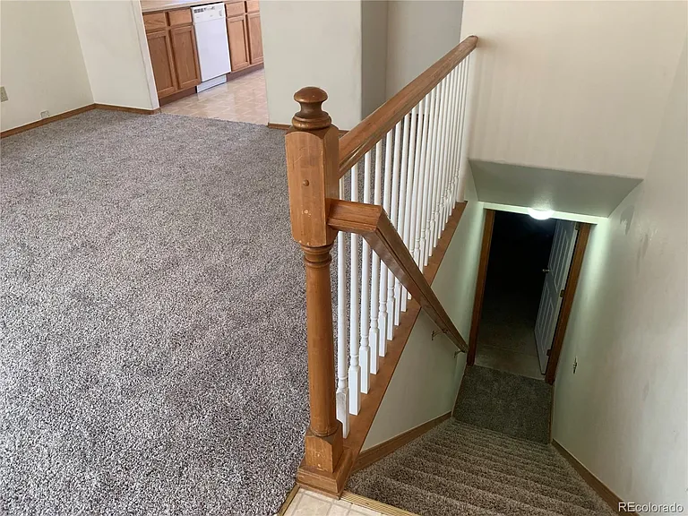 5162 Chaise Dr — Photo 2